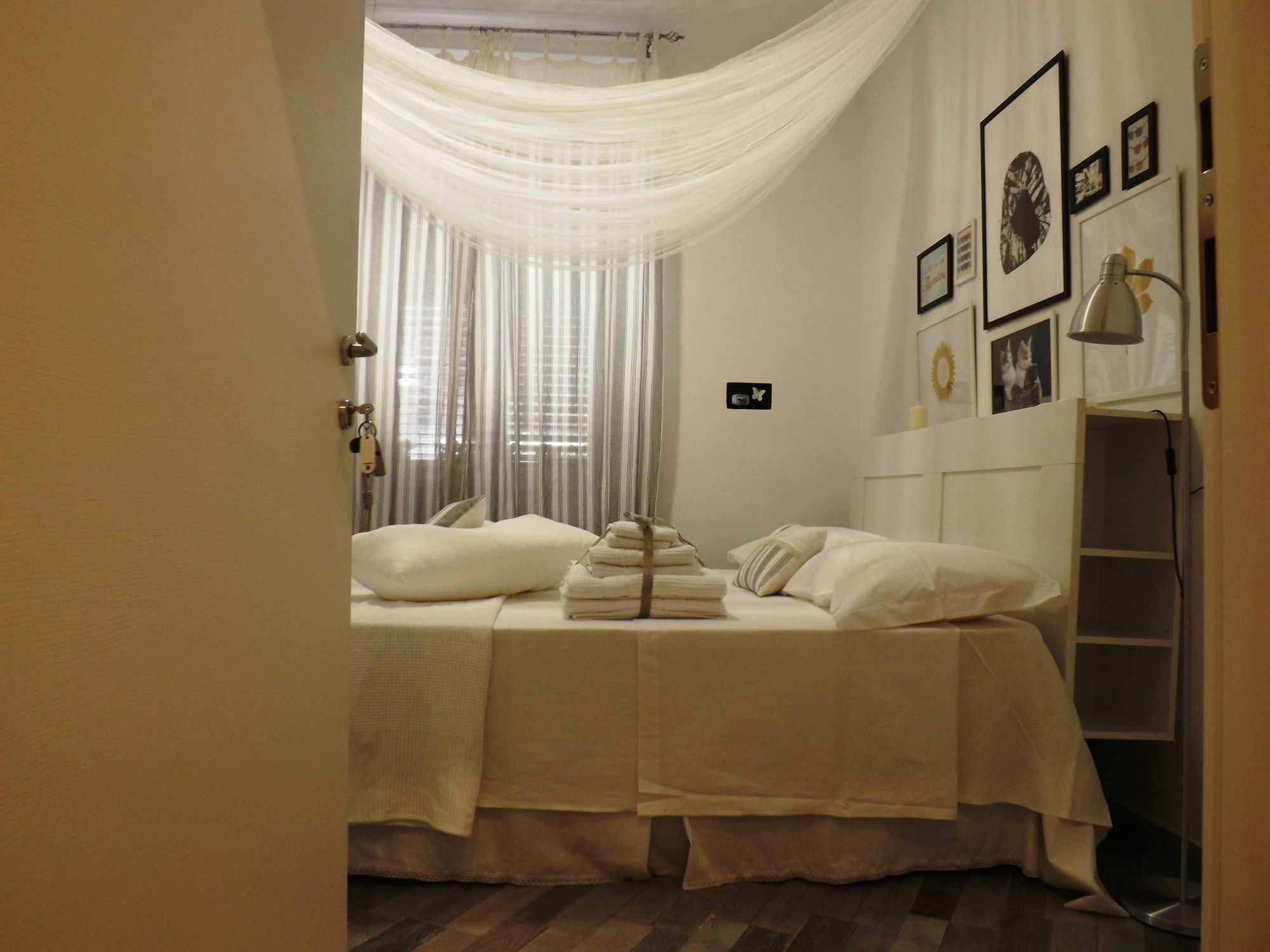 Bed and Breakfast Domus Alma Neapol Zewnętrze zdjęcie